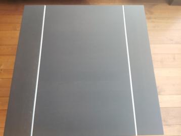 Moderne Hoektafel 70x70 cm beschikbaar voor biedingen