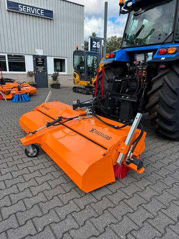 Veegmachine 230 cm | rolbezem | Padagas | tractor beschikbaar voor biedingen