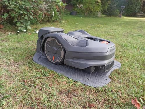 Husqvarna 410XE NERA, Tuin en Terras, Grasmaaiers, Gebruikt, Elektrische grasmaaier, Minder dan 30 cm, Cirkelmaaier, Ophalen of Verzenden