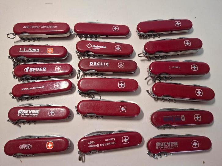 Partij van 18 wenger zakmessen met reclame, Caravans en Kamperen, Kampeergereedschap, Zo goed als nieuw, Ophalen of Verzenden