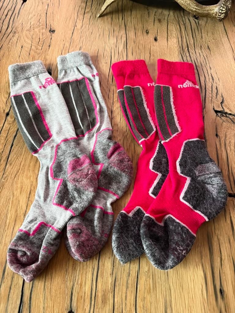Nomad Dames Skisokken 39-42 met Merinowol, Sport en Fitness, Skiën en Langlaufen, Zo goed als nieuw, Kleding, Overige merken, 100 tot 140 cm