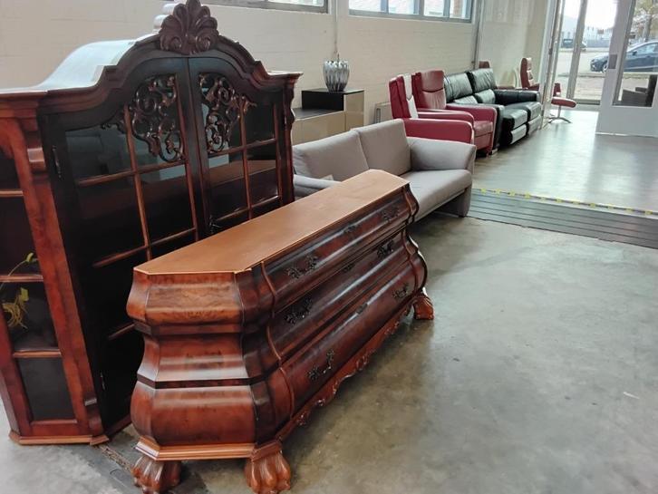 Buikkast (vitrine), oud model., Huis en Inrichting, Kasten | Vitrinekasten, Gebruikt, 200 cm of meer, 150 tot 200 cm, 25 tot 50 cm