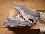 Yeezy 700 V2 Tephra maat 442/3, Ophalen of Verzenden, Zo goed als nieuw