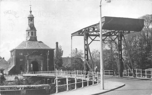 (377-696-015) Leiden Zijlpoort, Verzamelen, Ansichtkaarten | Nederland, Zuid-Holland, Ophalen of Verzenden