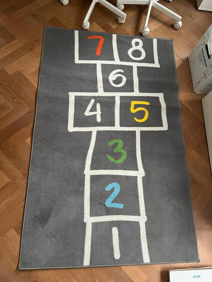 Speelkleed 160x100 cm - Hopscotch Design, Kinderen en Baby's, Speelgoed | Speelkleden, Zo goed als nieuw, Ophalen of Verzenden