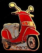 Piaggio Sfera scooter pin, Verzenden, Nieuw, Transport, Speldje of Pin