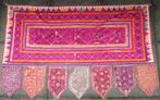 India- Oud borduurwerk met veel spiegeltjes - Sindhi textiel, Antiek en Kunst, Antiek | Kleden en Textiel, Ophalen of Verzenden