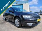 Skoda Octavia 1.2 TSI 5-Deurs/Automaat/Dealer onderhouden, Euro 5, Stof, Gebruikt, Zwart