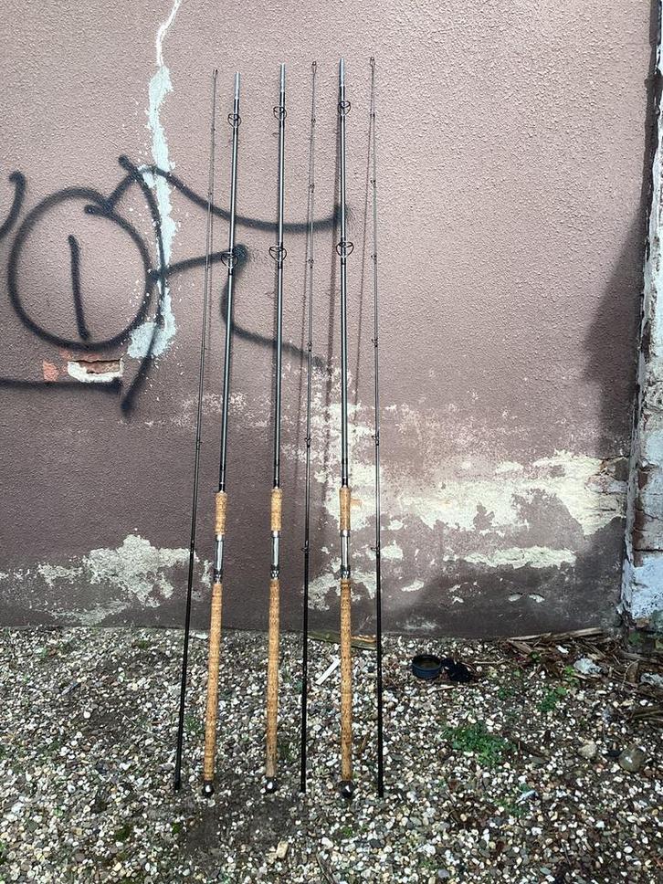 3x handgebouwde hengels op pasific bay, Watersport en Boten, Hengelsport | Karpervissen, Zo goed als nieuw, Werphengel, Ophalen of Verzenden