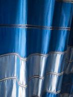 Gordijnrails met blauw gordijn, Huis en Inrichting, Stoffering | Gordijnen en Lamellen, Ophalen, Zo goed als nieuw, 200 cm of meer