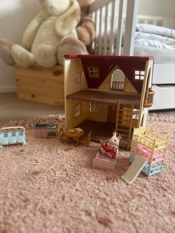 Speelhuis van Sylvanian Families beschikbaar voor biedingen