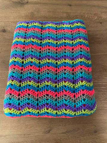 Mooi kleurrijke plaid / deken 120 x 140 beschikbaar voor biedingen