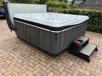 Caldera Florence Spa | Utopia Serie Jacuzzi beschikbaar voor biedingen