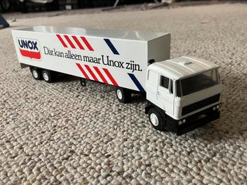 Unox miniatuur truck beschikbaar voor biedingen
