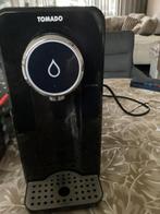 Tomado  Heet  Water  Dispenser  Inclusief 12  Waterfilters, 1 tot 2 liter, Ophalen of Verzenden, Zo goed als nieuw