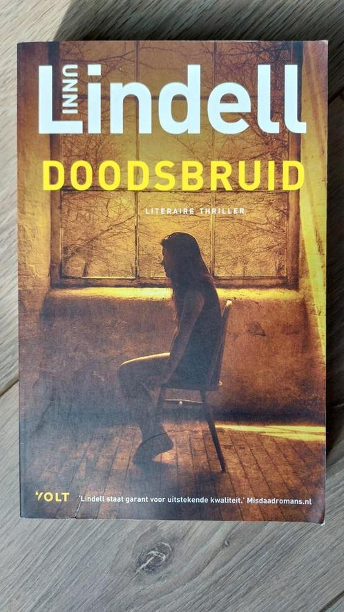 Doodsbruid - Unni Lindell, Boeken, Thrillers, Zo goed als nieuw, Nederland, Ophalen of Verzenden