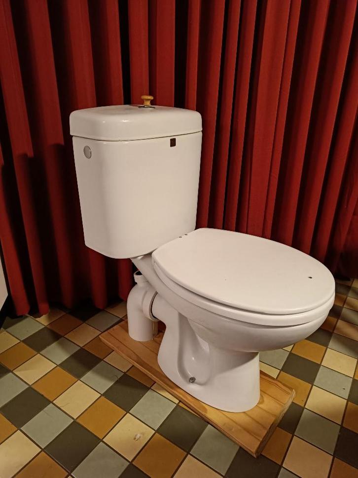 skibidi toilet sinterklaas surprise, Hobby en Vrije tijd, Overige Hobby en Vrije tijd, Zo goed als nieuw, Ophalen