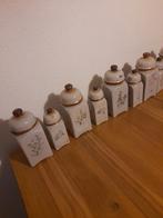 Mooie set van 10 stenen kruidenpotjes, Huis en Inrichting, Ophalen of Verzenden, Zo goed als nieuw