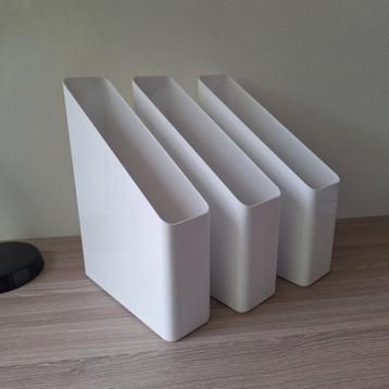 3 Ikea Pluggis kunststof plastic tijdschrift magazine houder beschikbaar voor biedingen