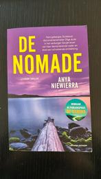 Anya Niewierra - De nomade, Boeken, Thrillers, Ophalen of Verzenden, Zo goed als nieuw, Nederland, Anya Niewierra