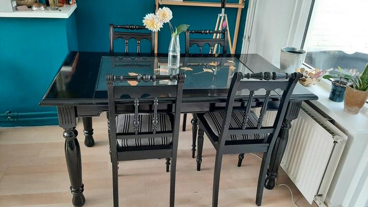 leuke zwarte tafel met glasplaat, Huis en Inrichting, Tafels | Eettafels, Gebruikt, 50 tot 100 cm, 100 tot 150 cm, Rechthoekig