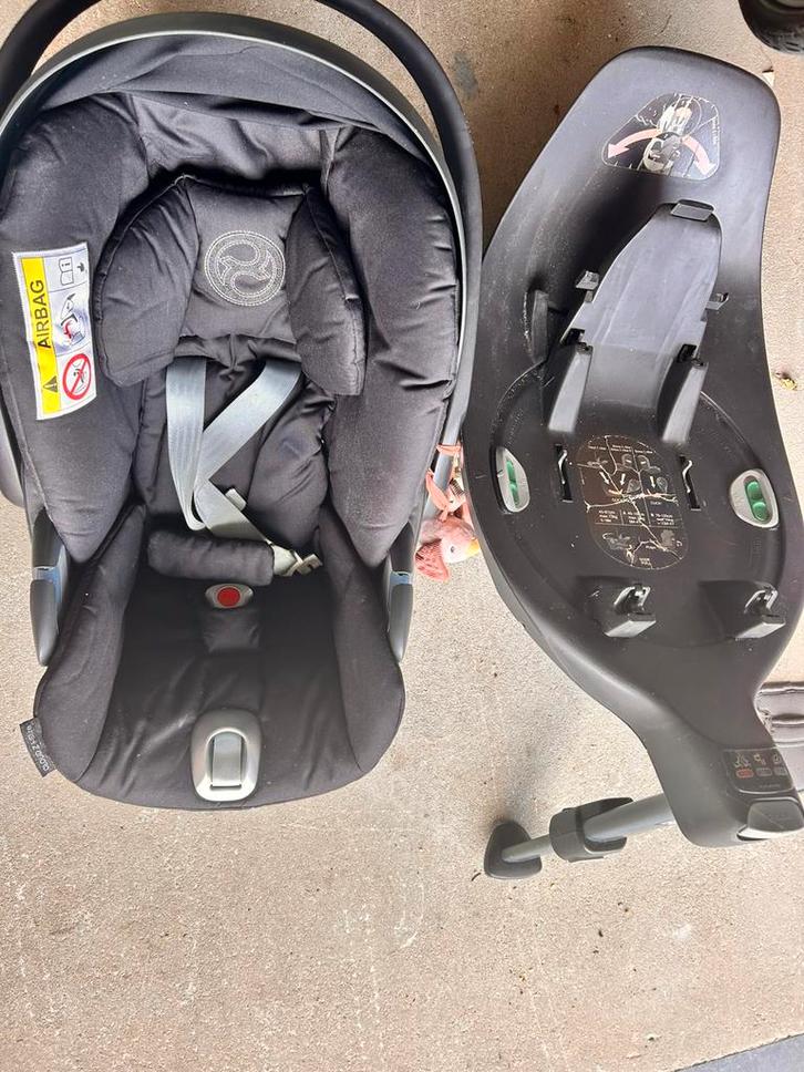 Cybex cloud z inclusief draaibare base & evt Ukje hoes, Kinderen en Baby's, Autostoeltjes, Zo goed als nieuw, Overige merken, Isofix