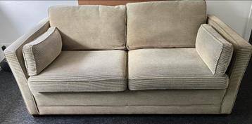 Tweezits bank met losse kussens beige/grijze streep