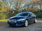 Jaguar XFR 5.0 V8 S/C 510PK | Indigo Blue | Youngtimer, Auto's, Jaguar, Automaat, Euro 5, Achterwielaandrijving, 510 pk