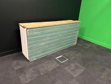 Winkel balie verkoopbalie - barmeubel - studiodesk beschikbaar voor biedingen