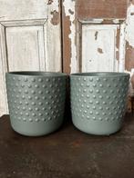 Set van twee bloempotten, Rond, Ophalen of Verzenden, Zo goed als nieuw, Minder dan 25 cm