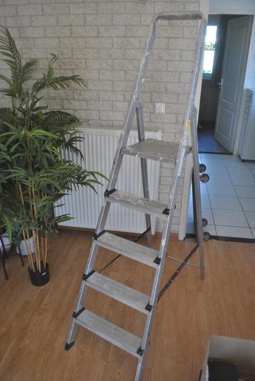 Trap, Altrex, 5 trden, Doe-het-zelf en Verbouw, Ladders en Trappen, Gebruikt, Trap, Minder dan 2 meter, Opvouwbaar of Inschuifbaar