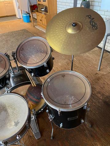 Compleet Drumstel met Paiste Bekkens beschikbaar voor biedingen