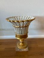 Antieke Porseleinen Vaas met Gouden Details, Ophalen of Verzenden