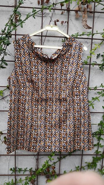 Superleuke unieke handmade top, kant inzet in rug. Mt 22-44 beschikbaar voor biedingen