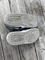 Air jordan 1 mid smoke gray, Kleding | Heren, Schoenen, Overige kleuren, Ophalen of Verzenden, Sneakers of Gympen, Gedragen
