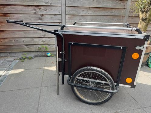 Mooie fiets aanhanger van het merk Roland, Fietsen en Brommers, Fietsaccessoires | Aanhangers en Karren, Zo goed als nieuw, Bagagekar