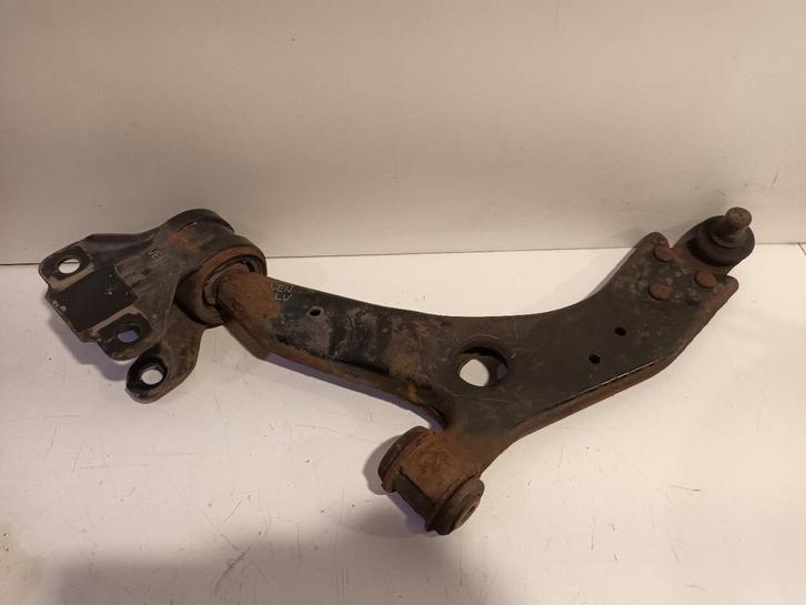 Draagarm links voor Ford Focus, Auto-onderdelen, Ophanging en Onderstel, Ford, Gebruikt, Herkomst onderdeel bekend, 12 maanden garantie
