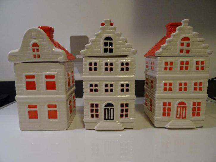 3  AARDEWERK GRACHTENPANDJES TEGELIJKERTIJS VOORRAAD BUS, Diversen, Kerst, Nieuw, Ophalen of Verzenden