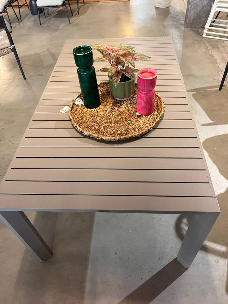 Showroom Penang uitschuifbare tuintafel, Tuin en Terras, Tuinsets en Loungesets, Nieuw, Tuinset, Aluminium, 6 zitplaatsen, Eettafel