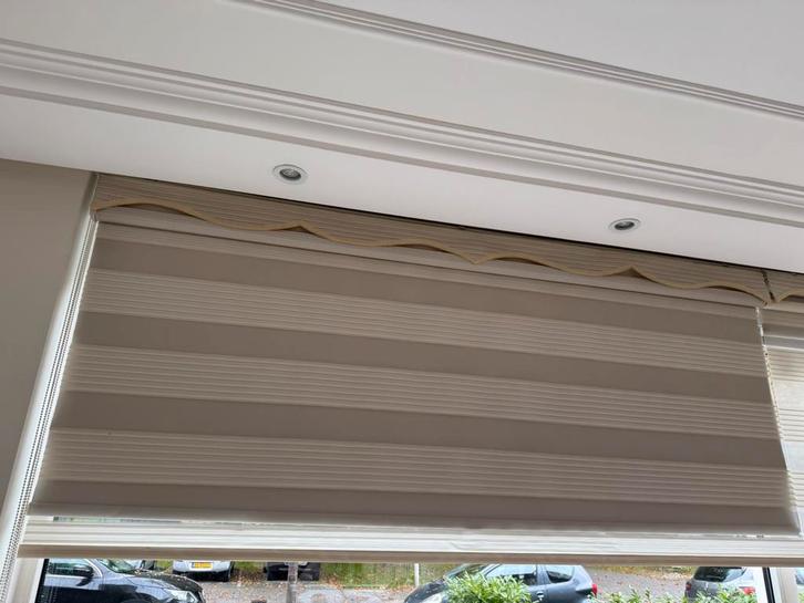 Verduisterend duo rolgordijn., Huis en Inrichting, Stoffering | Gordijnen en Lamellen, Zo goed als nieuw, 200 cm of meer, 200 cm of meer