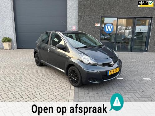 Toyota Aygo 1.0-12V Benzine! Zuinig! Betrouwbaar! Met Apk!, Auto's, Toyota, Bedrijf, Te koop, Aygo, ABS, Airbags, Metallic lak