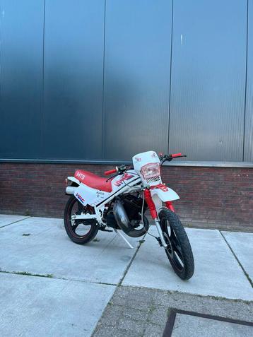Honda Mt 250cc Brommerkenteken beschikbaar voor biedingen