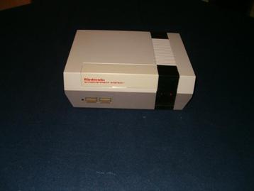 Complete Nintendo met 6 games NR 1. beschikbaar voor biedingen