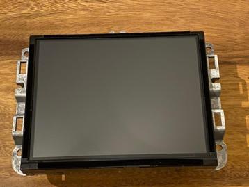 Jeep Compass en Dodge Uconnect display reparatie beschikbaar voor biedingen