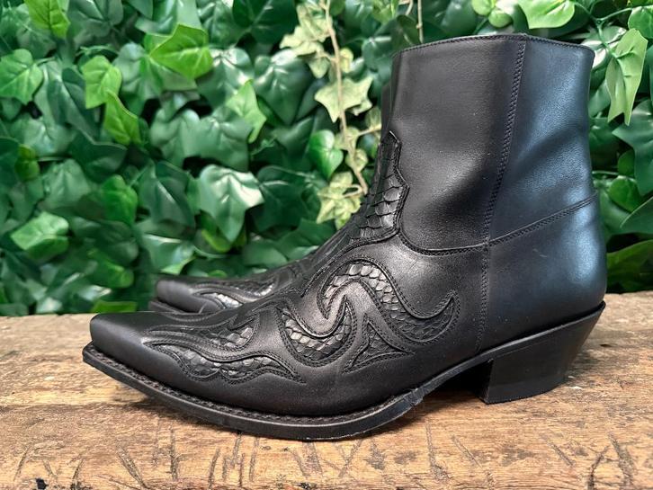 Nieuwe prachtige stoere laarzen van Sendra maat 41, Kleding | Heren, Schoenen, Nieuw, Boots, Zwart, Ophalen of Verzenden