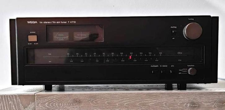 Te koop wega t4710 tuner houten zijkanten als sony st4950, Audio, Tv en Foto, Tuners, Zo goed als nieuw, Ophalen of Verzenden