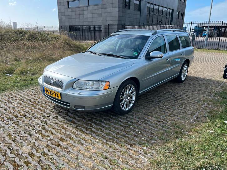Volvo V70 2.4 D5 136KW Geartronic 2007 Grijs, Auto's, Volvo, Particulier, V70, ABS, Airbags, Airconditioning, Alarm, Bochtverlichting