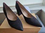 UNISA zwarte pumps, maat 41, Z.G.A.N., Pumps, Zwart, Ophalen of Verzenden, Zo goed als nieuw