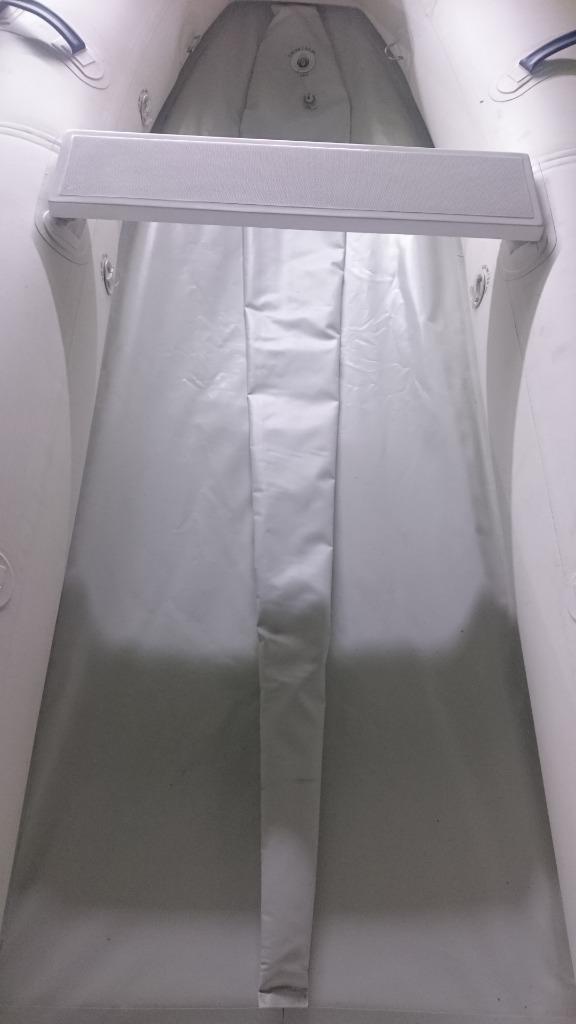 Zgan polyester zitbank, grijs 120 cm voor rubberboot € 39,95, Watersport en Boten, Accessoires en Onderhoud, Zo goed als nieuw