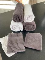 Handdoeken, washandjes en gastendoekjes, Huis en Inrichting, Gebruikt, Ophalen of Verzenden, Handdoek, Wit